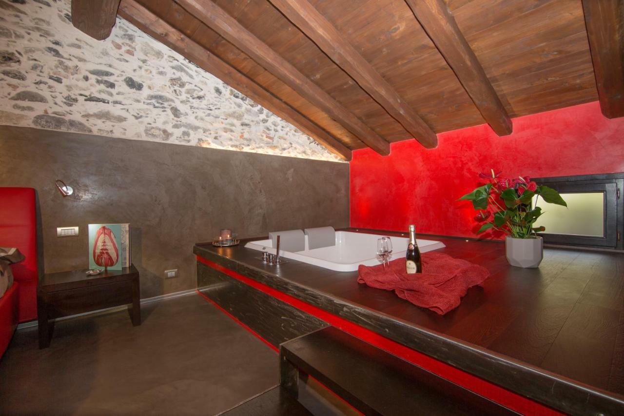 Sotto Le Stelle Hotel Pieve di Teco ภายนอก รูปภาพ